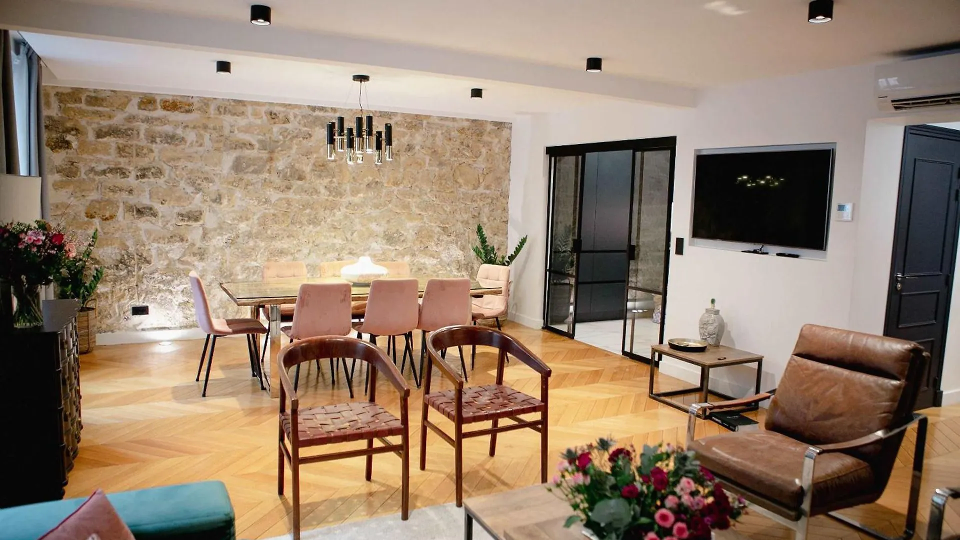 Apartment Marais - My Showroom